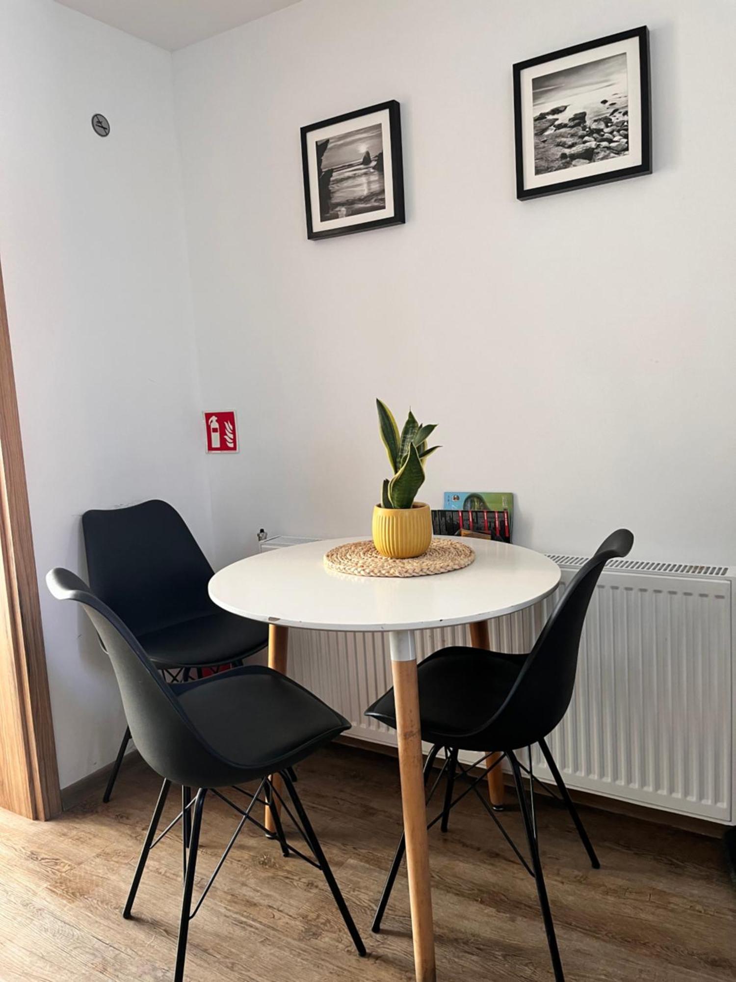 Apartament Numer 1, Dwie Sypialnie Dwa Lozka Orzysz Exteriör bild